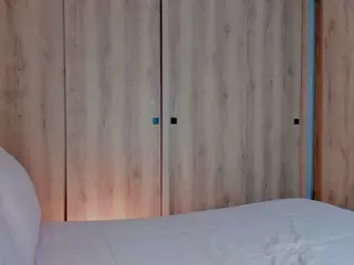 Laura's Live Sex Cam Show