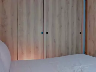 Laura's Live Sex Cam Show