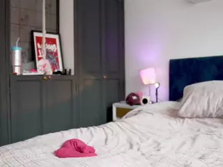 NathalieHardy's Live Sex Cam Show