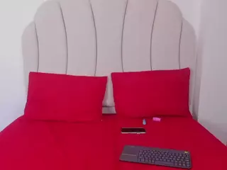 Kaity Layne's Live Sex Cam Show