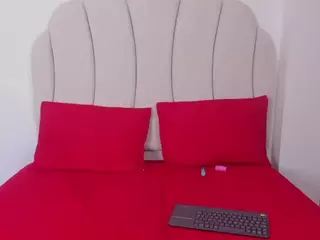 Kaity Layne's Live Sex Cam Show