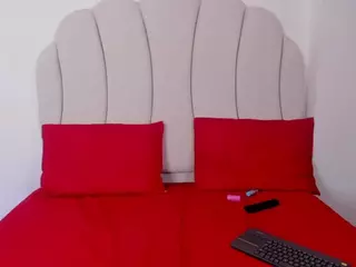 Kaity Layne's Live Sex Cam Show