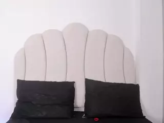 Kaity Layne's Live Sex Cam Show