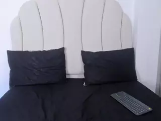 Kaity Layne's Live Sex Cam Show