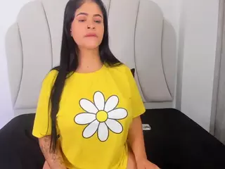 Kaity Layne's Live Sex Cam Show