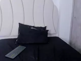 Kaity Layne's Live Sex Cam Show