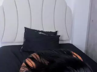 Kaity Layne's Live Sex Cam Show
