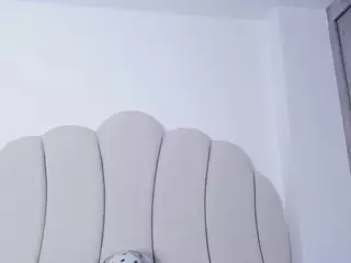 Kaity Layne's Live Sex Cam Show