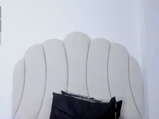 Kaity Layne's Live Sex Cam Show