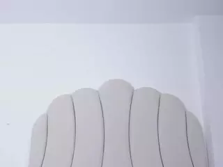 Kaity Layne's Live Sex Cam Show