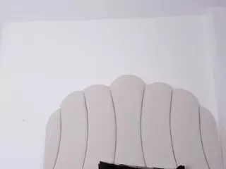 Kaity Layne's Live Sex Cam Show