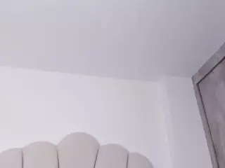 Kaity Layne's Live Sex Cam Show