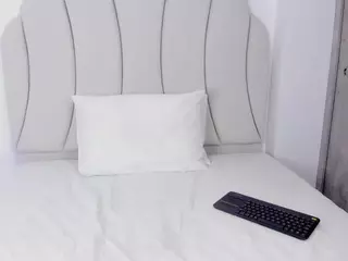 Kaity Layne's Live Sex Cam Show