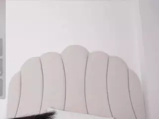Kaity Layne's Live Sex Cam Show