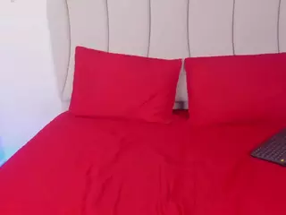 Kaity Layne's Live Sex Cam Show