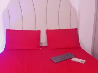 Kaity Layne's Live Sex Cam Show