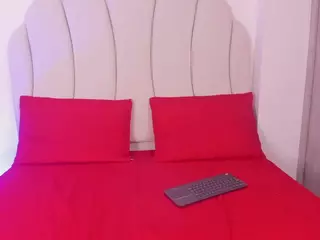 Kaity Layne's Live Sex Cam Show