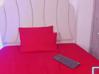 Kaity Layne's Live Sex Cam Show