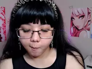 Moertomlly's Live Sex Cam Show