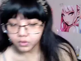 Moertomlly's Live Sex Cam Show