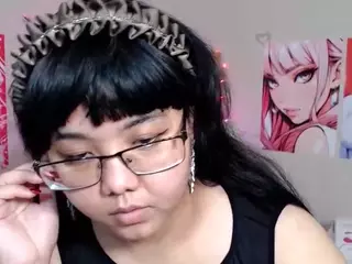 Moertomlly's Live Sex Cam Show