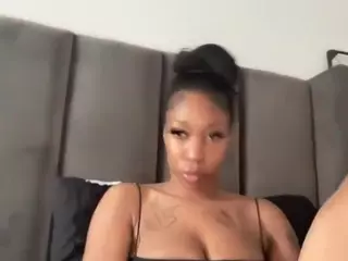 misskellyy's Live Sex Cam Show