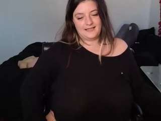 Live cam show with maramaze