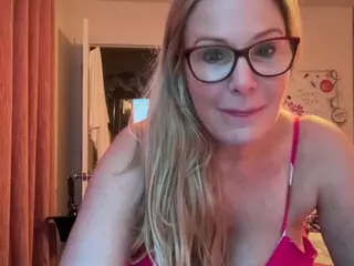 MIlf-Goddess's Live Sex Cam Show