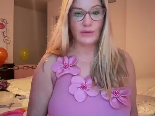 MIlf-Goddess's Live Sex Cam Show