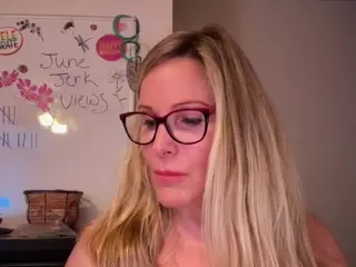 MIlf-Goddess's Live Sex Cam Show