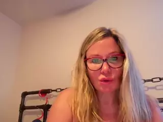 MIlf-Goddess's Live Sex Cam Show