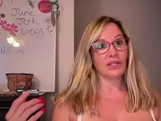 MIlf-Goddess's Live Sex Cam Show