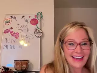 MIlf-Goddess's Live Sex Cam Show