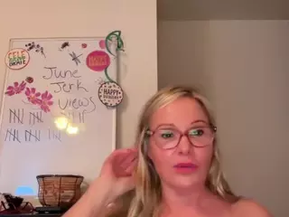 MIlf-Goddess's Live Sex Cam Show
