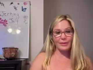 MIlf-Goddess's Live Sex Cam Show