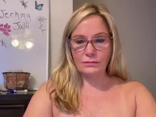 MIlf-Goddess's Live Sex Cam Show