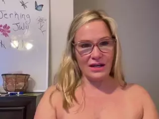 MIlf-Goddess's Live Sex Cam Show