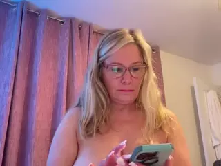 MIlf-Goddess's Live Sex Cam Show