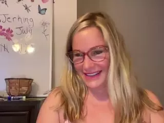 MIlf-Goddess's Live Sex Cam Show