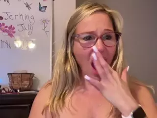 MIlf-Goddess's Live Sex Cam Show