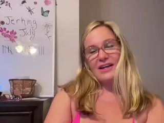 MIlf-Goddess's Live Sex Cam Show
