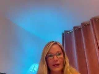 MIlf-Goddess's Live Sex Cam Show