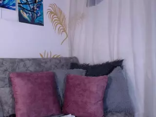 emma-honey22's Live Sex Cam Show