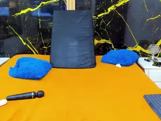 HannyMansonh's Live Sex Cam Show