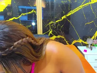 HannyMansonh's Live Sex Cam Show