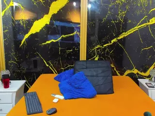 HannyMansonh's Live Sex Cam Show
