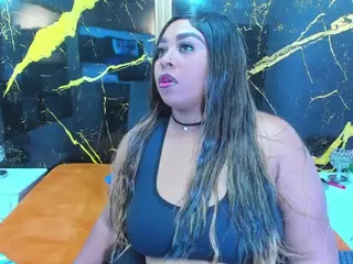 HannyMansonh's Live Sex Cam Show