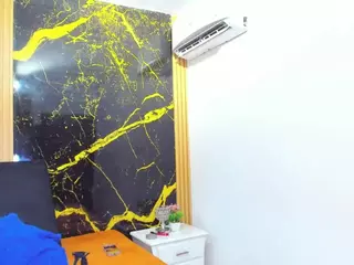 HannyMansonh's Live Sex Cam Show