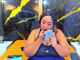 HannyMansonh's Live Sex Cam Show