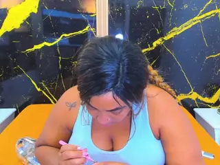 HannyMansonh's Live Sex Cam Show